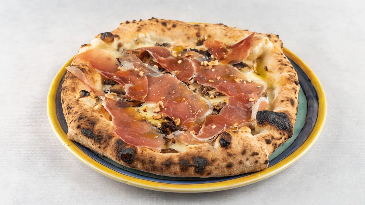 Pizza con tartufo