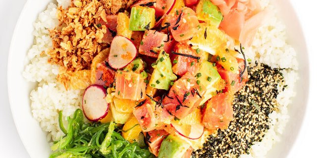 Seared Ahi Tuna Bowl