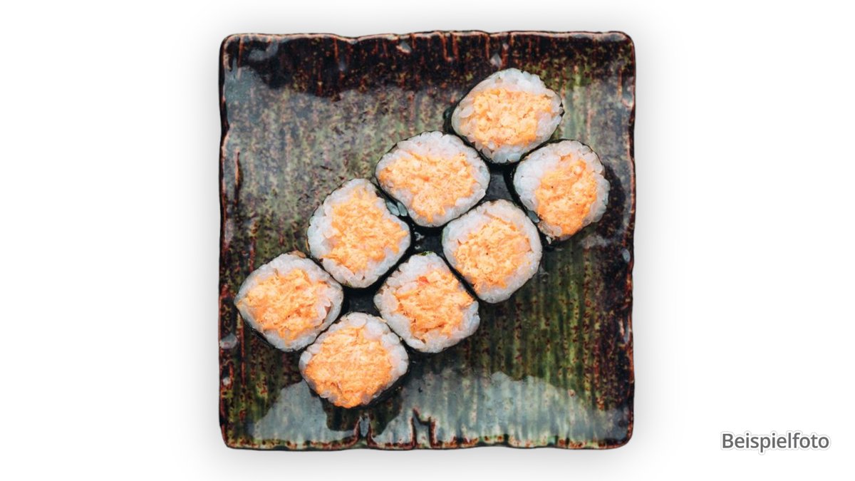130. Spicy Salmon Maki
