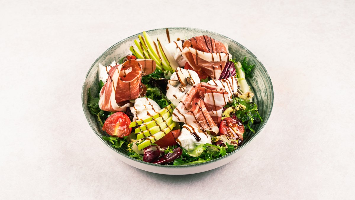 Salata pršut burrata