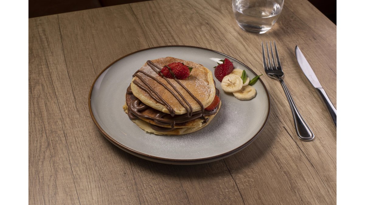 Clătite americane cu nutella and fructe