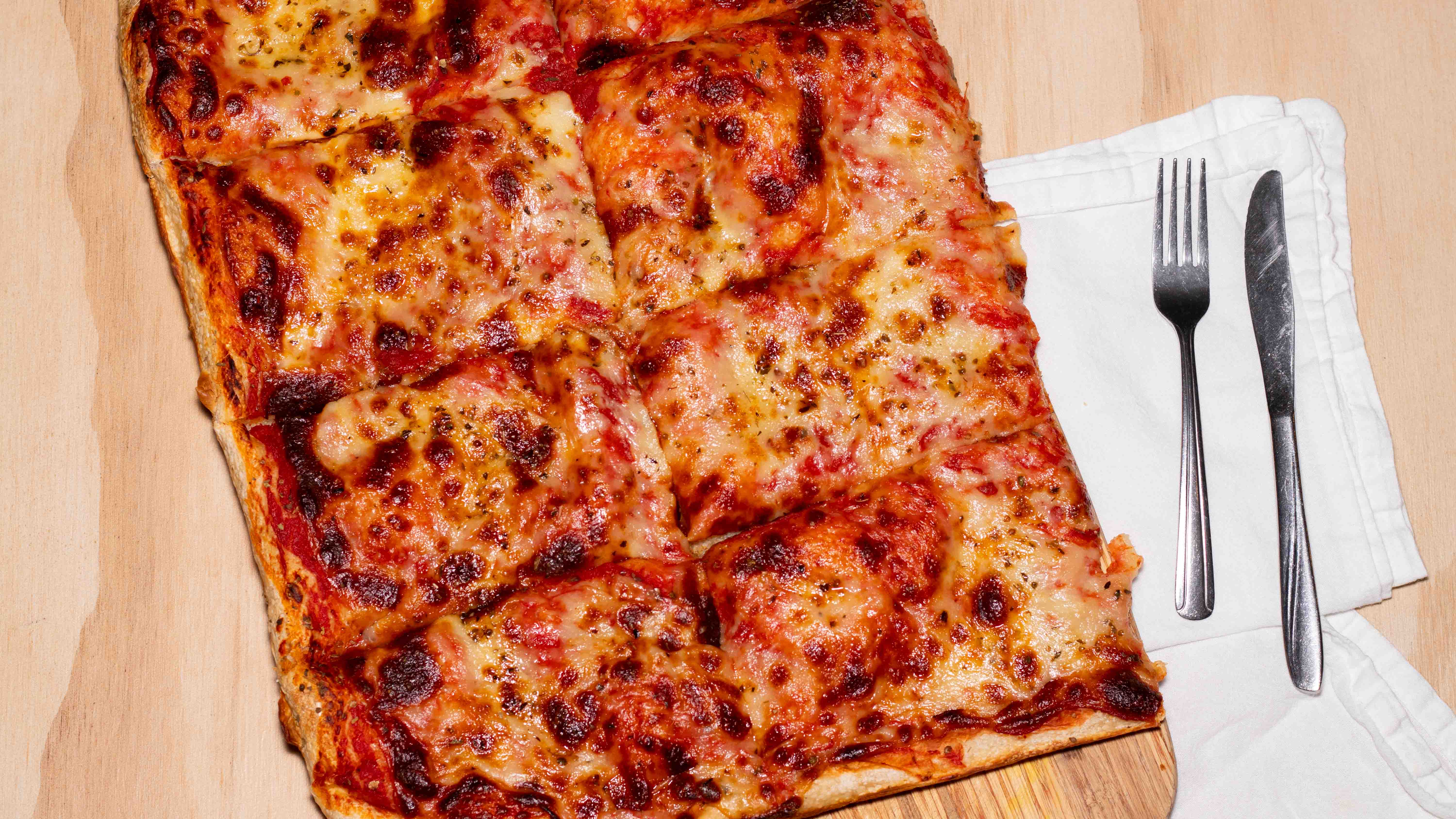 1/2 Tray Cheese square Sicilian (1 box 8 slices) Choose toppings