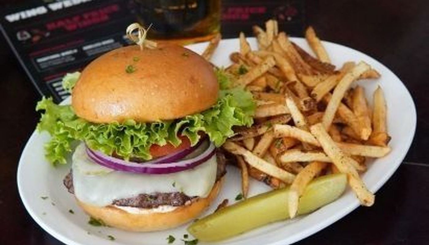 Classic Cheeseburger