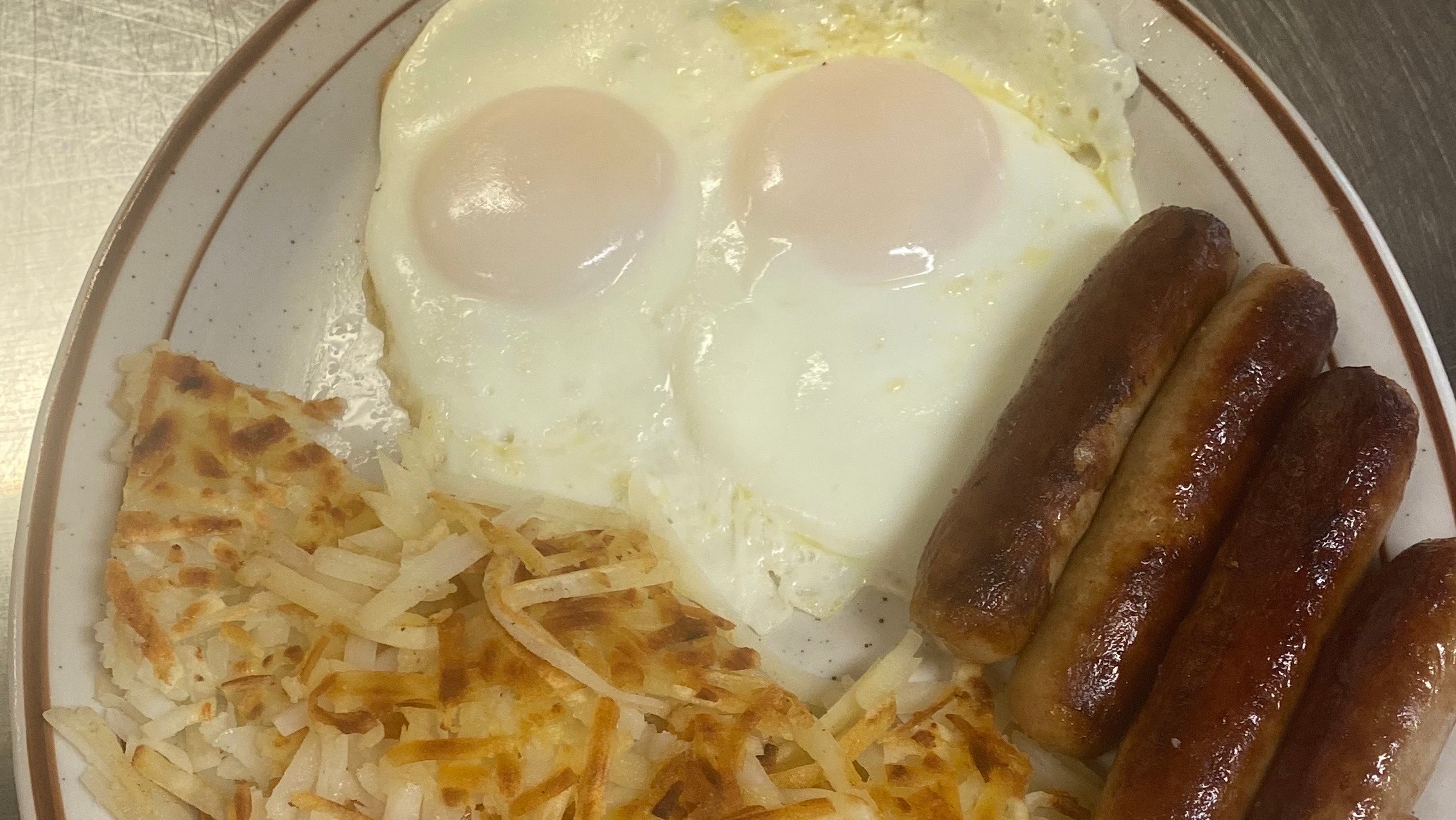 2 eggs / meat / hash / toast