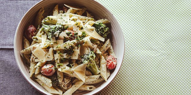 Chicken Pesto Alfredo Party Platter