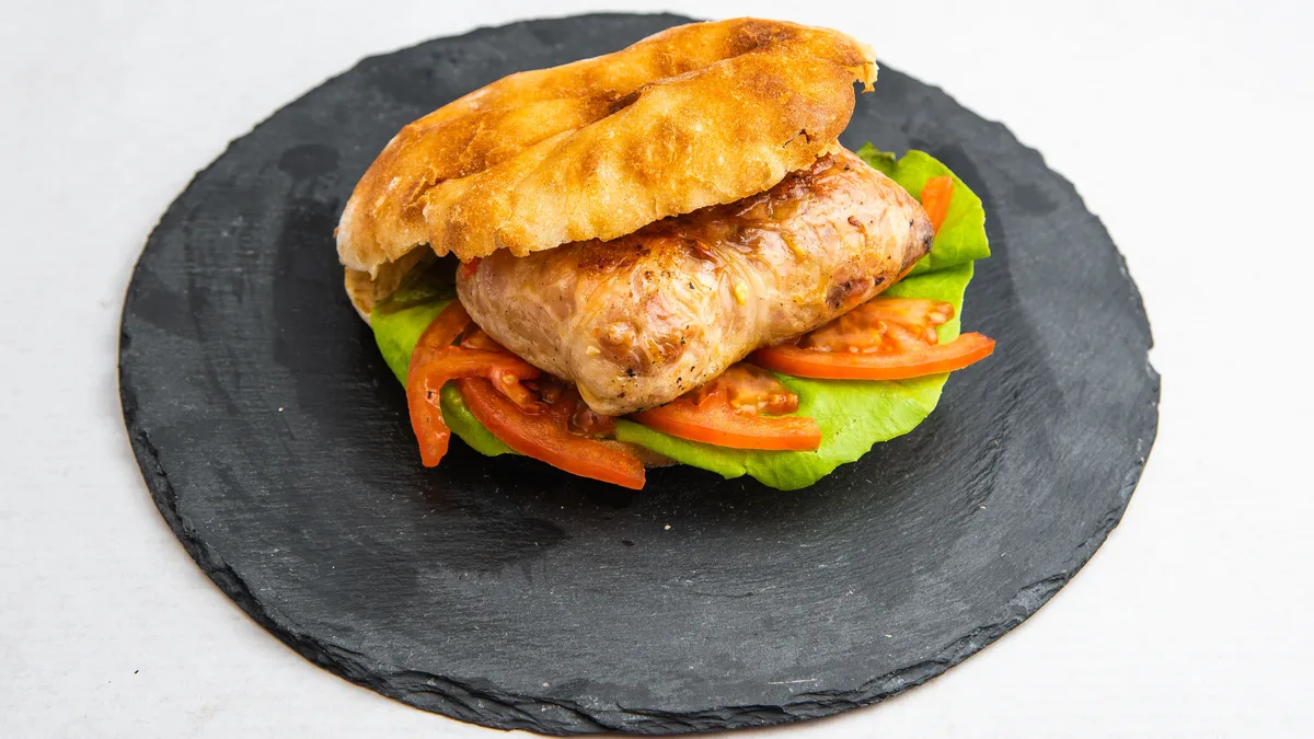 Punjena bela vešalica 300g