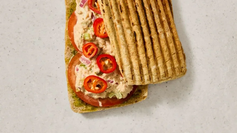 Chili tuna sandwich