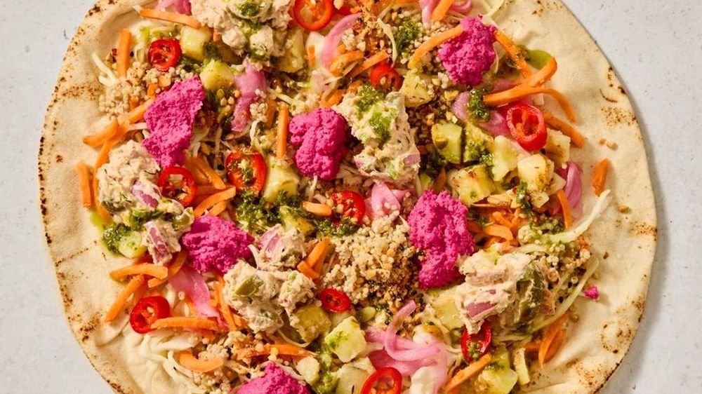 Tuna pesto wrap