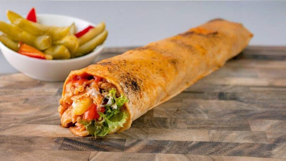 Hatay Dönər Zurna Toyuq Əti ilə + Ayran Hədiyyə!