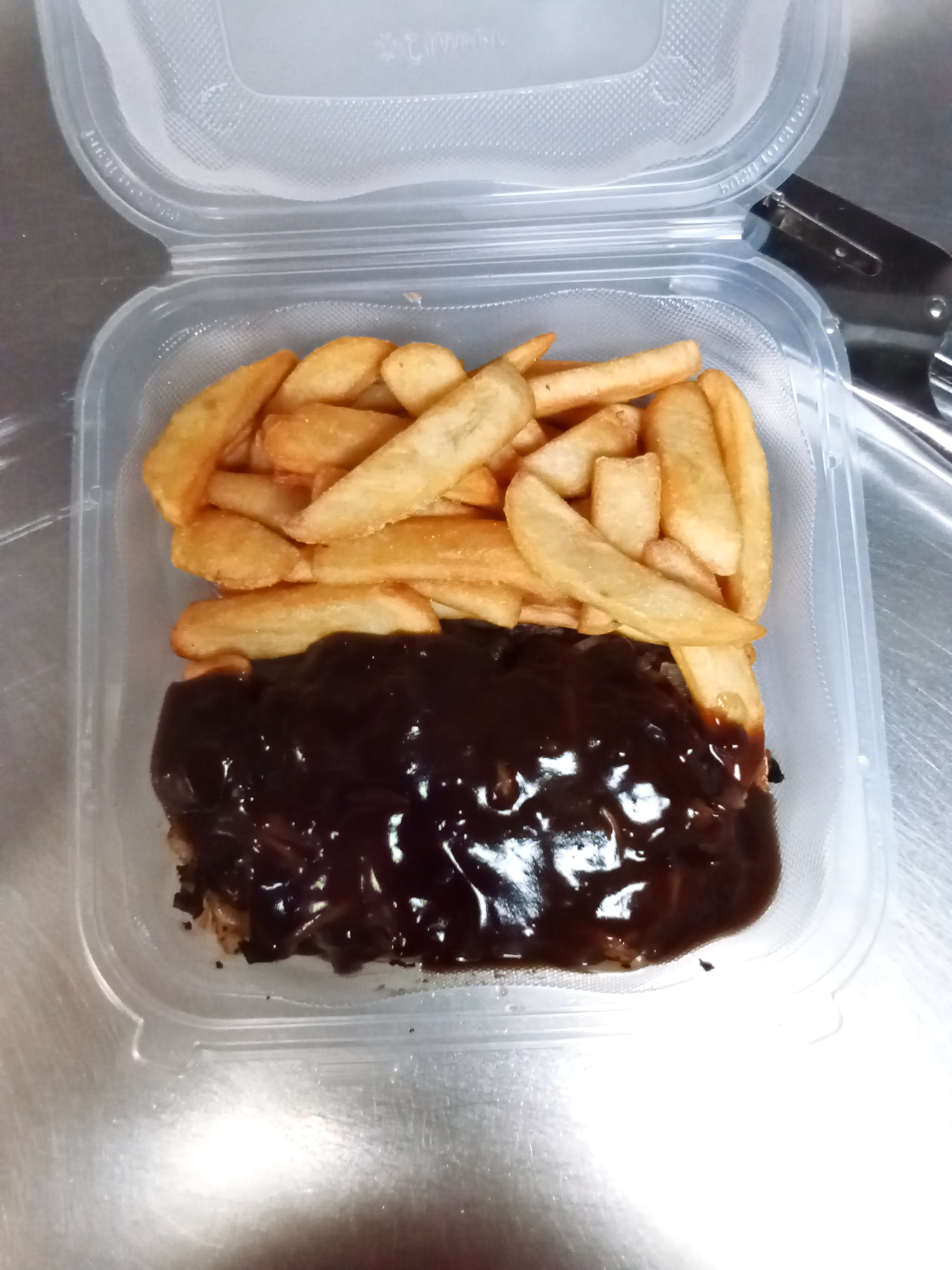 SALISBURY STEAK(mushroom, onions,gravey,french fries)