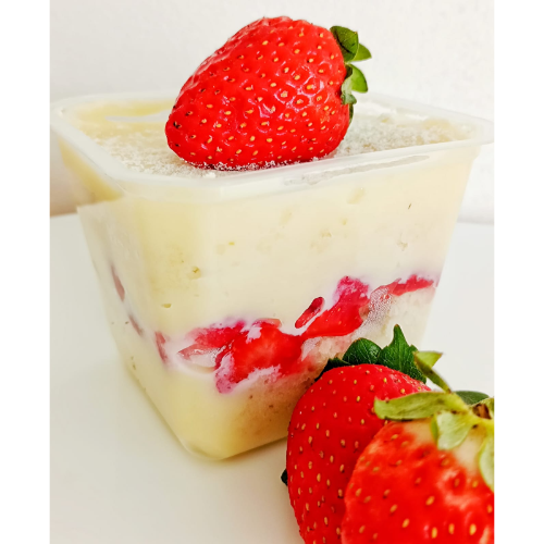 Bolo de Pote Gelado Morango C/ Brigadeiro de Ninho