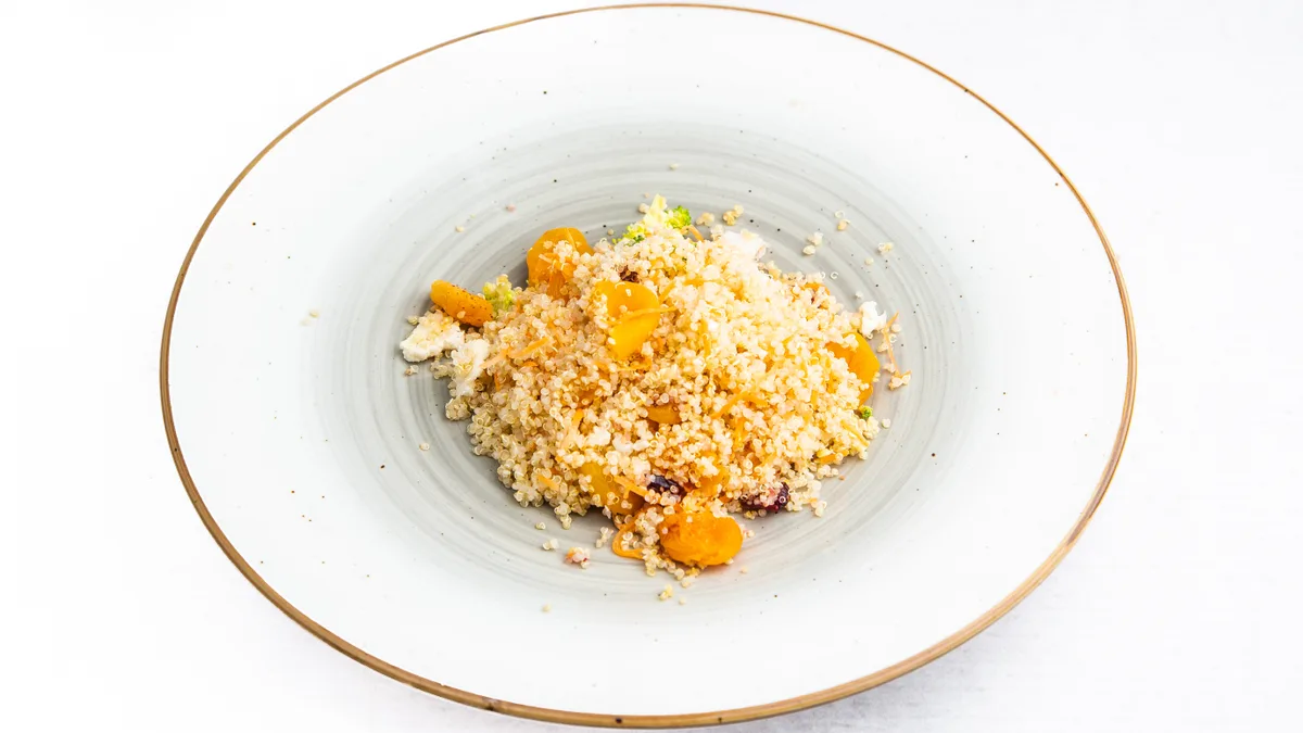 Kinoa salata