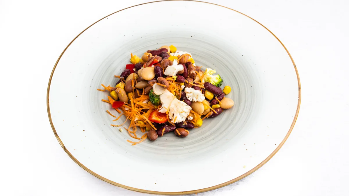 Tri pasulja salata