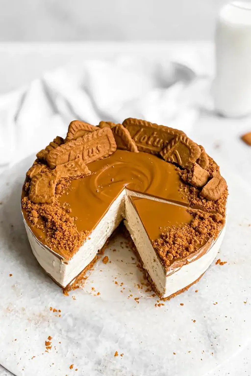 Lotus cheesecake