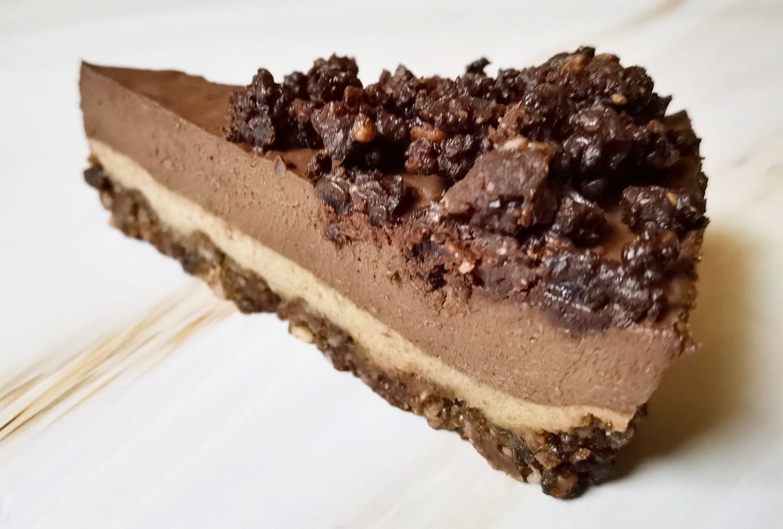 RAW CHOCO CAKE