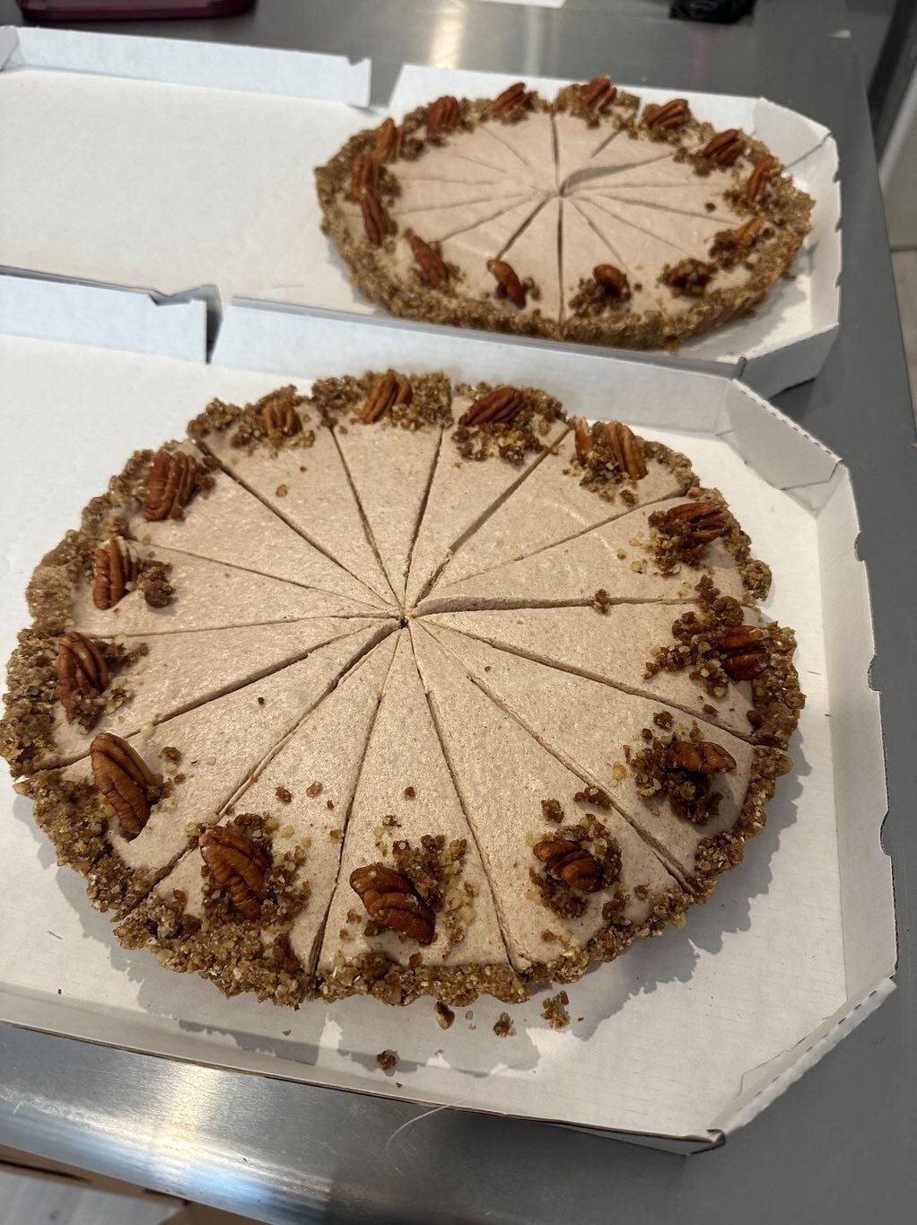 RAW PECAN CAKE