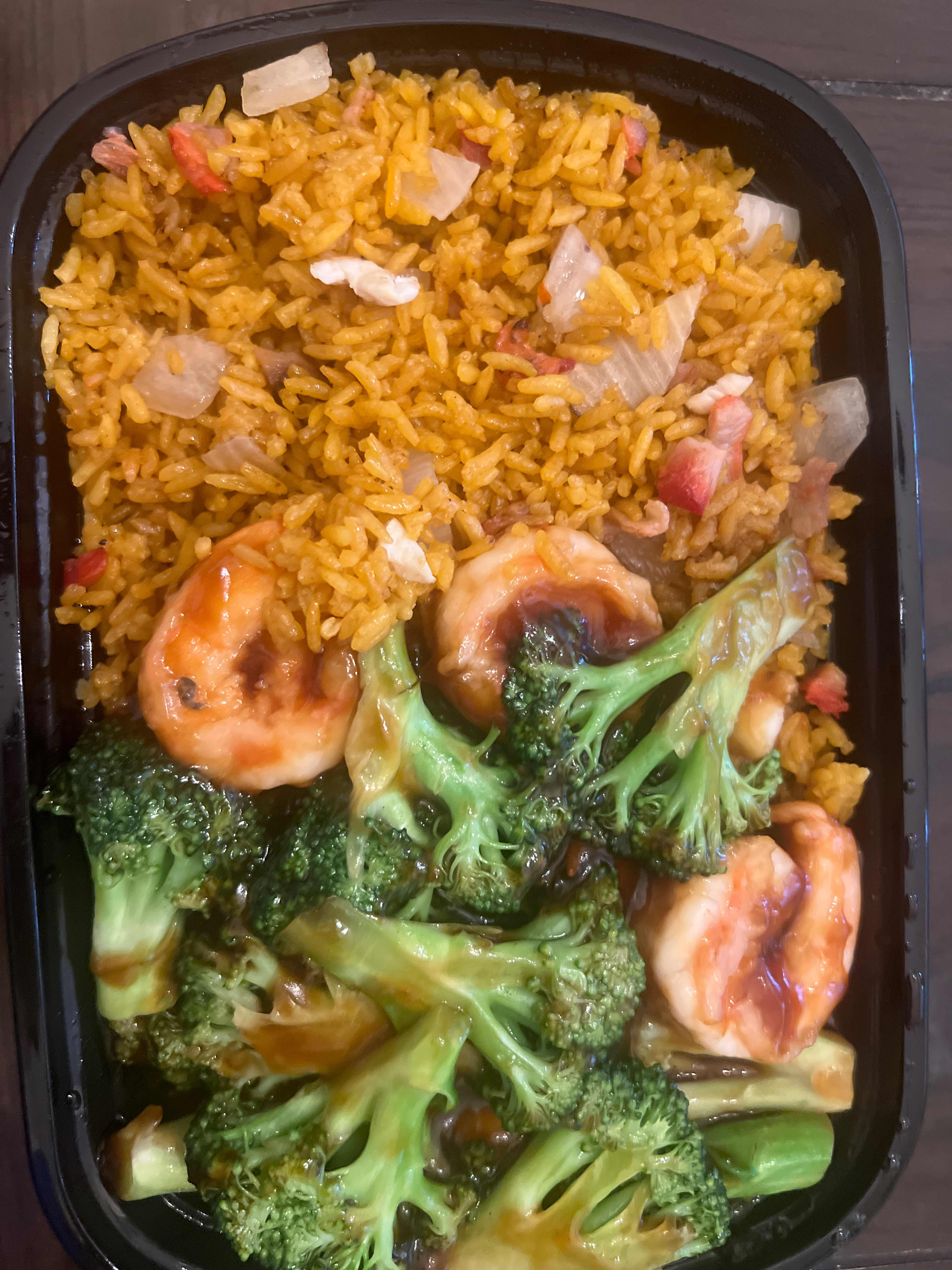 C18. Shrimp with Broccoli