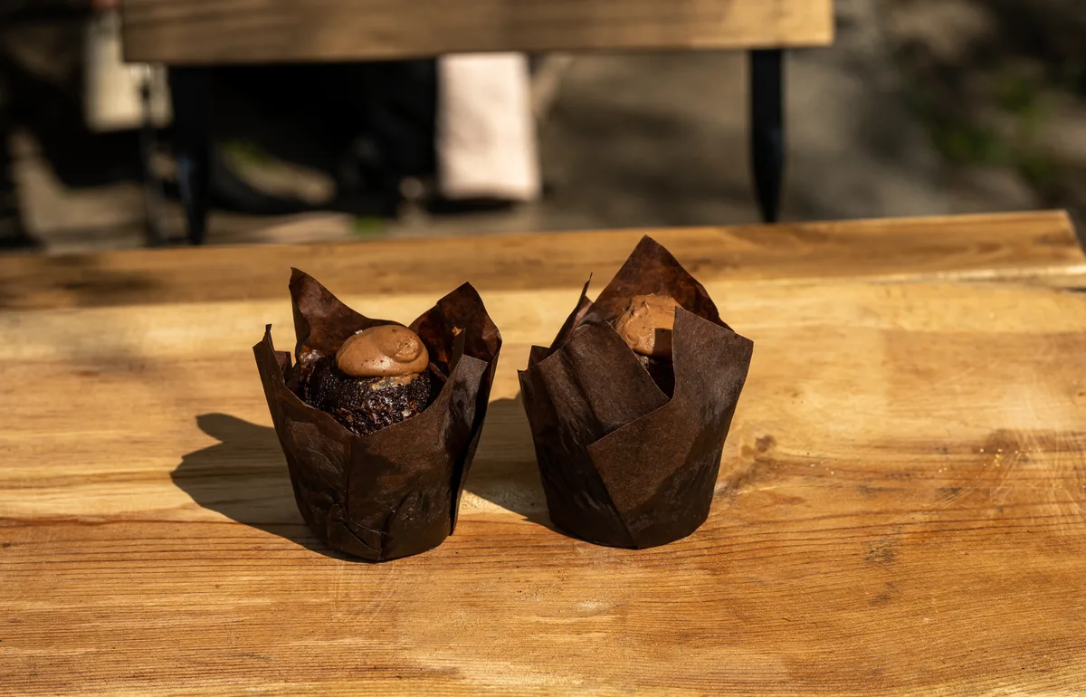 CHOCOLATE MUFFIN