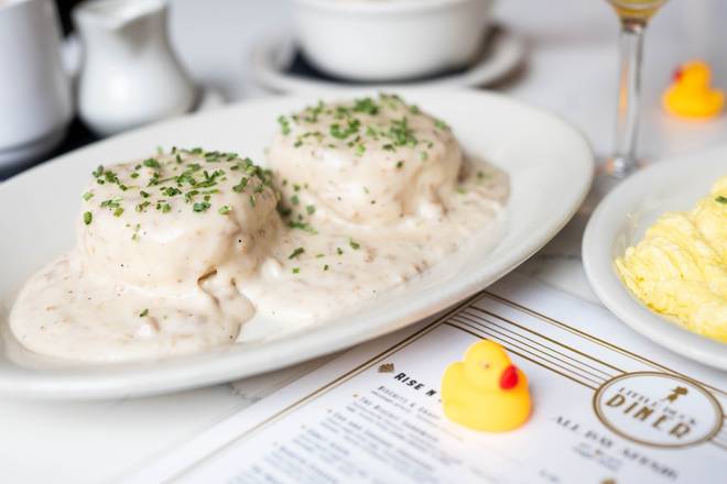 BISCUITS N' GRAVY