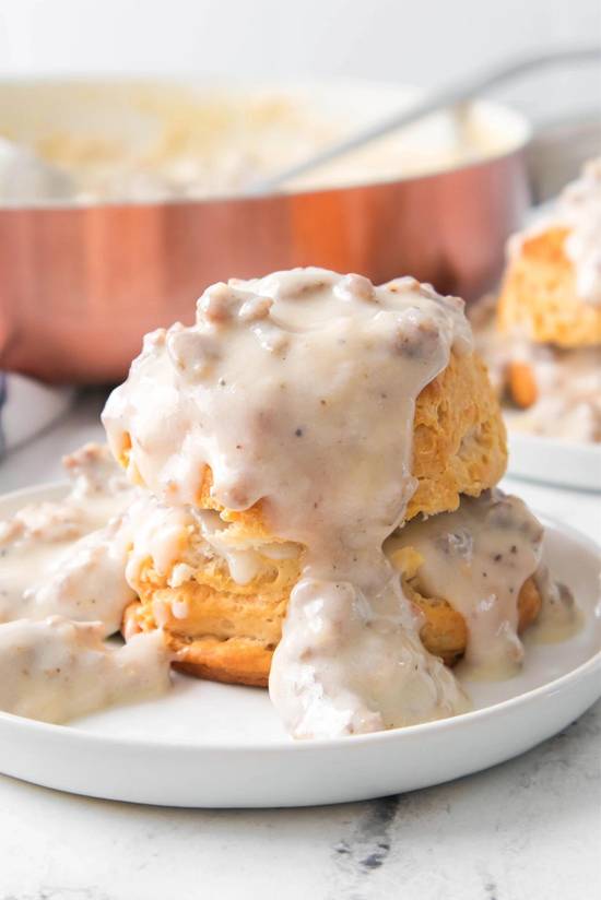 SINGLE BISCUITS N' GRAVY