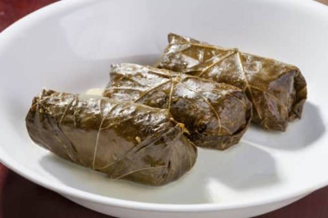 Dolmades (3pc)