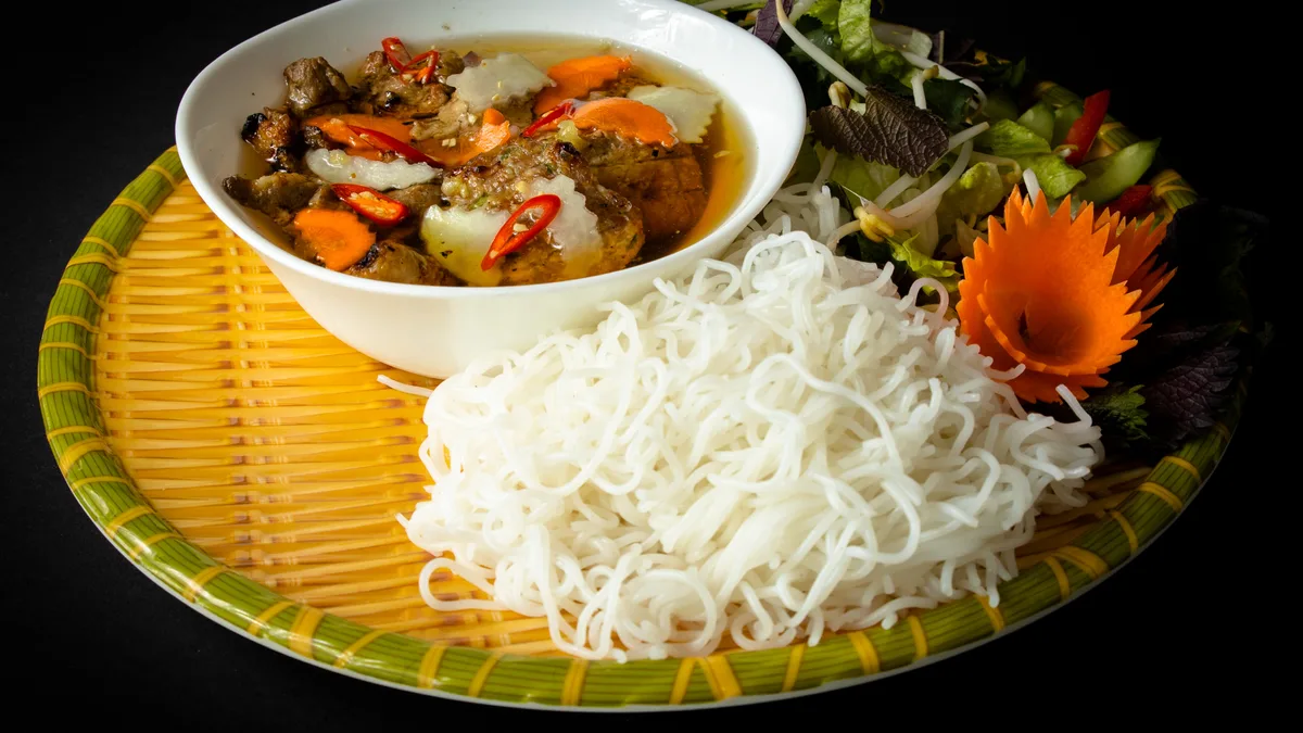 Bún Chả Hà Nội (Grillowana wieprzowina)
