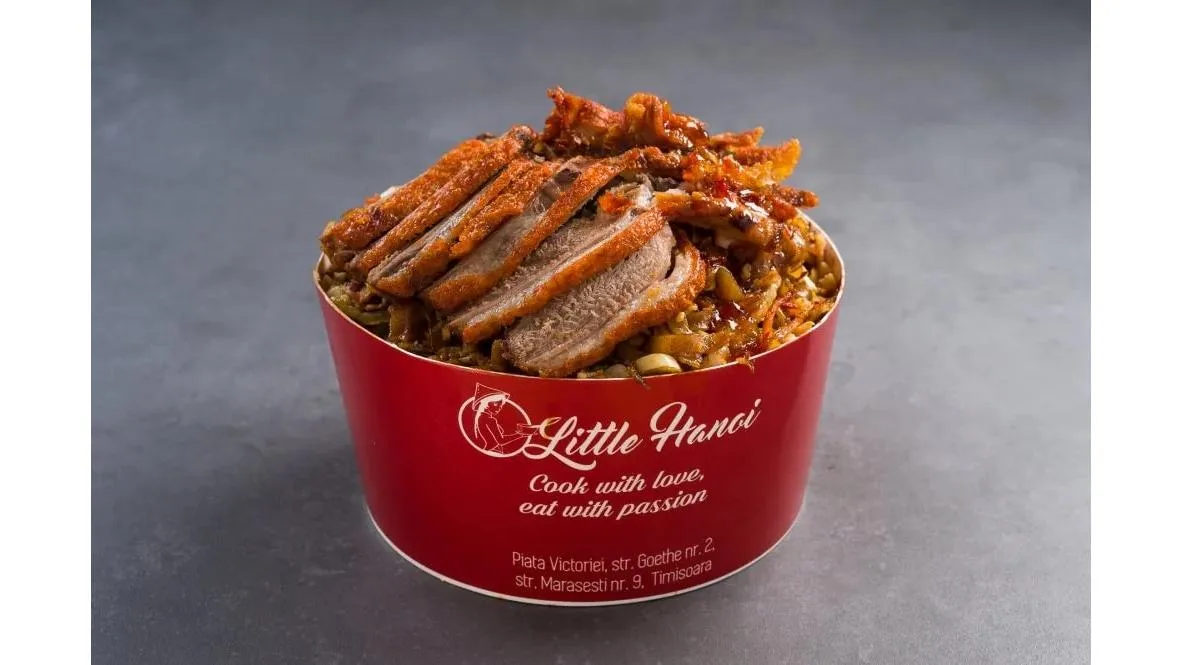 Pho Xao Vit Quay - Rata crocanta cu paste orez