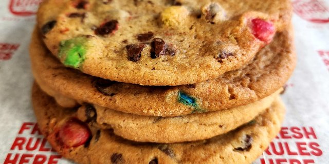 Chocolate Chip MandM Cookie