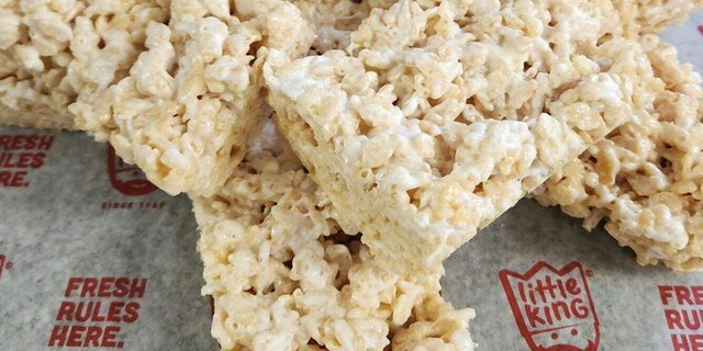 Small Rice Krispie Dessert Tray