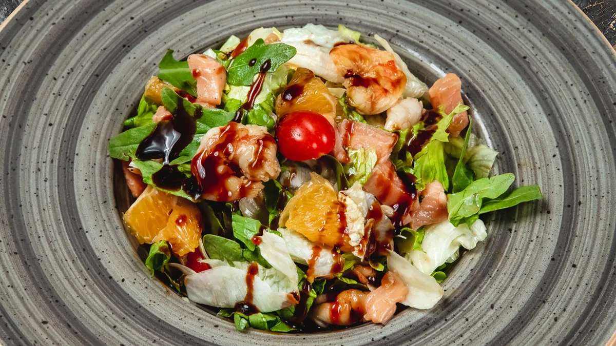 Dəniz Məhsulları ilə Salat