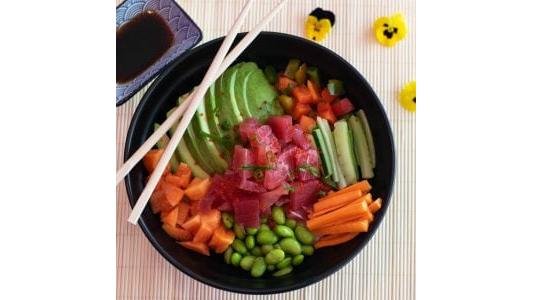 Tuna poke bowl