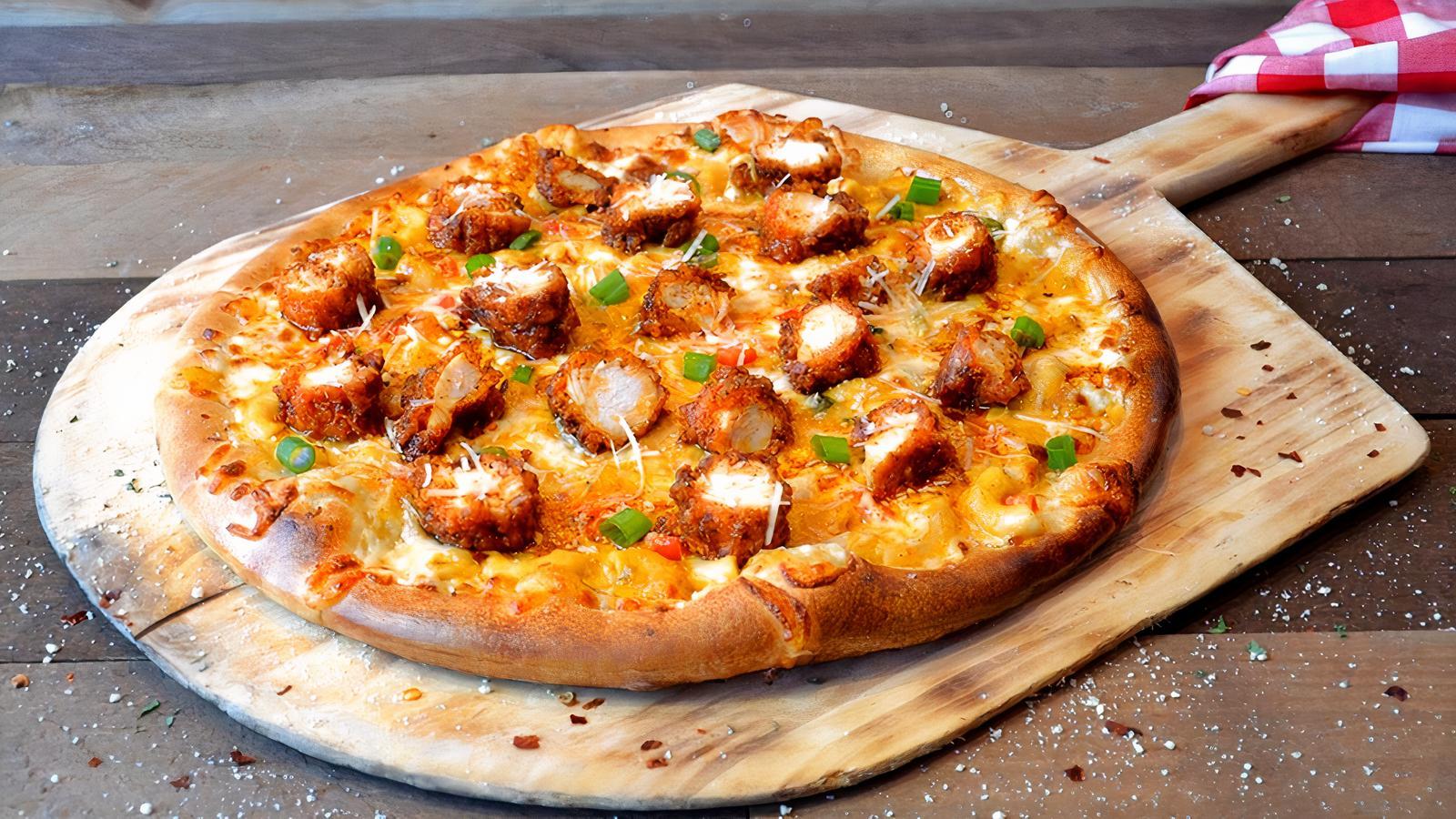 Nashville Hot Chicken Pizza