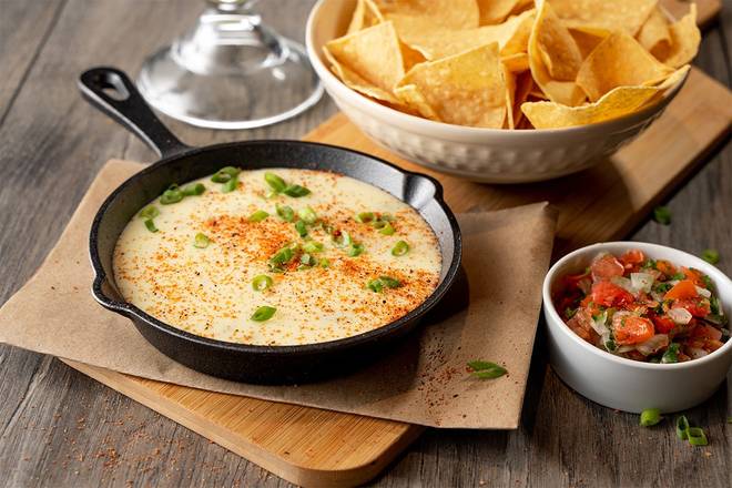Queso and Chips