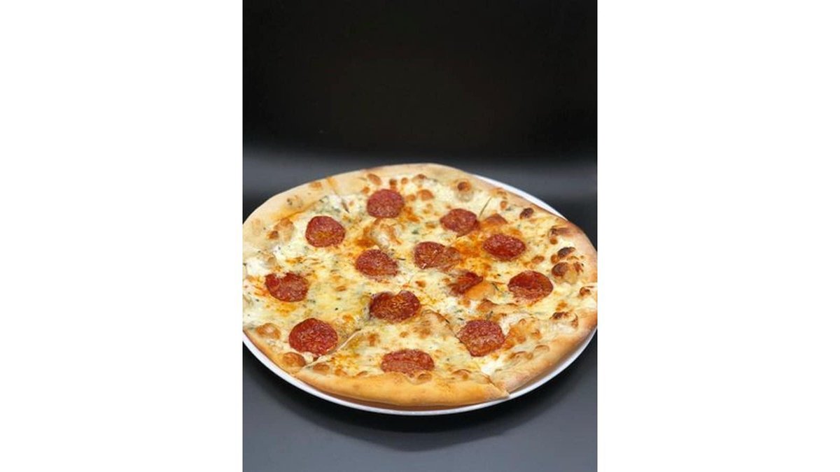 Pizza Quattro formaggi con salami