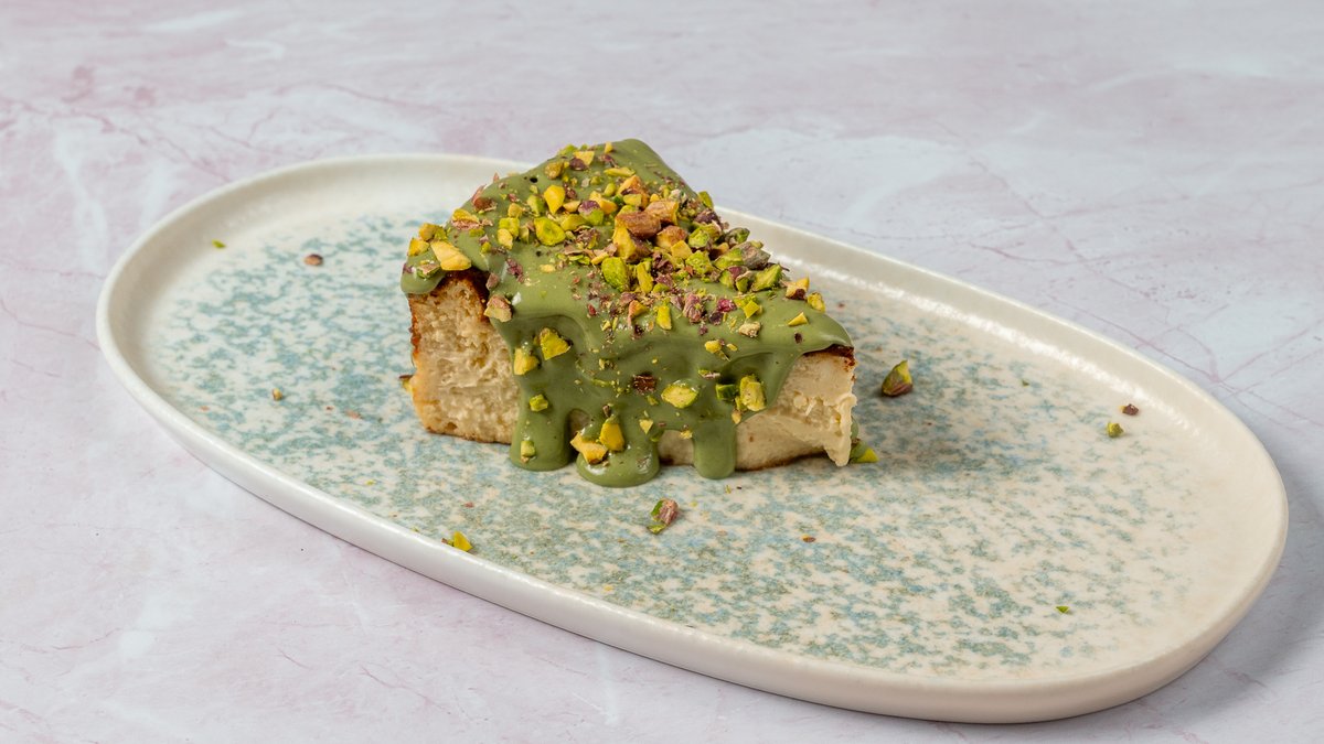 Basque Cheesecake με Πραλίνα Φυστικιού