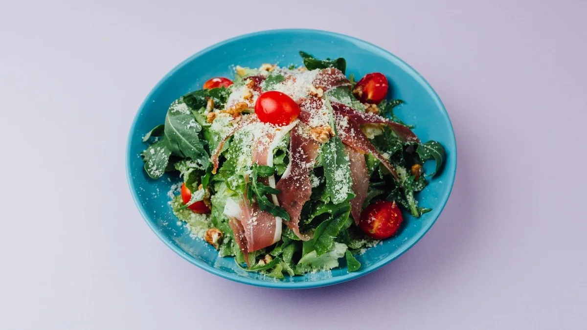 Lonče parma salata