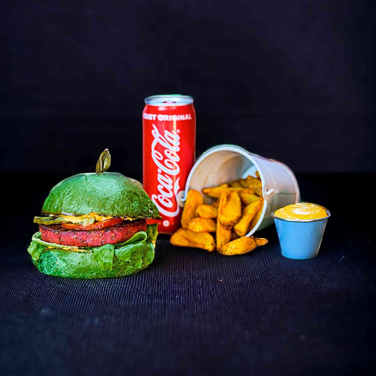 Combo: VEGAN GREEN BEETROOT BURGER