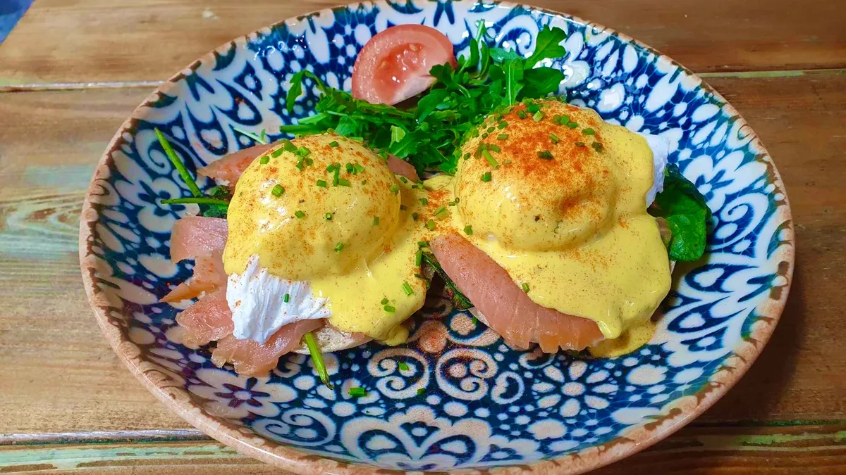Eggs  Royal