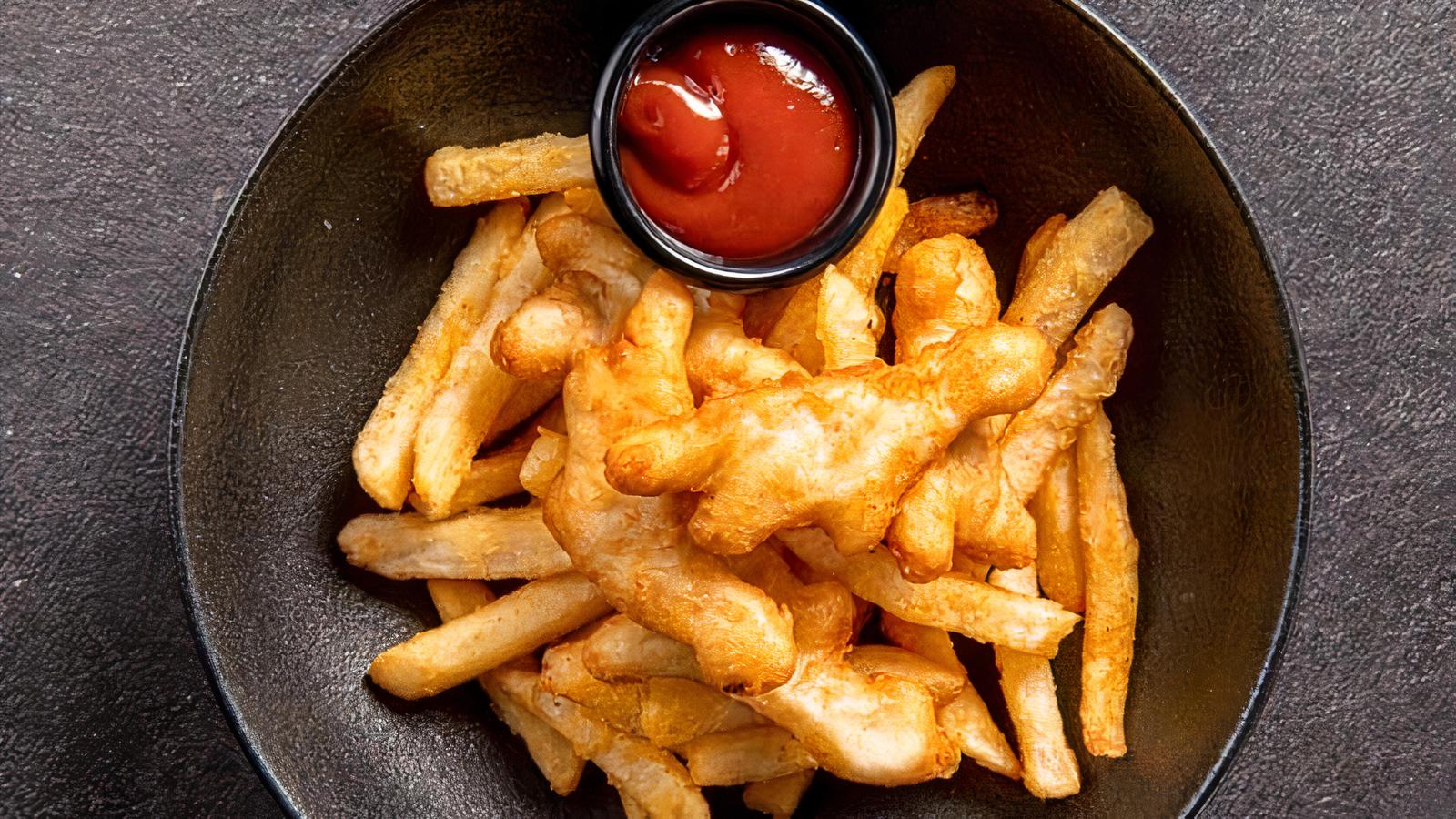 Kids Nuggets and Fries