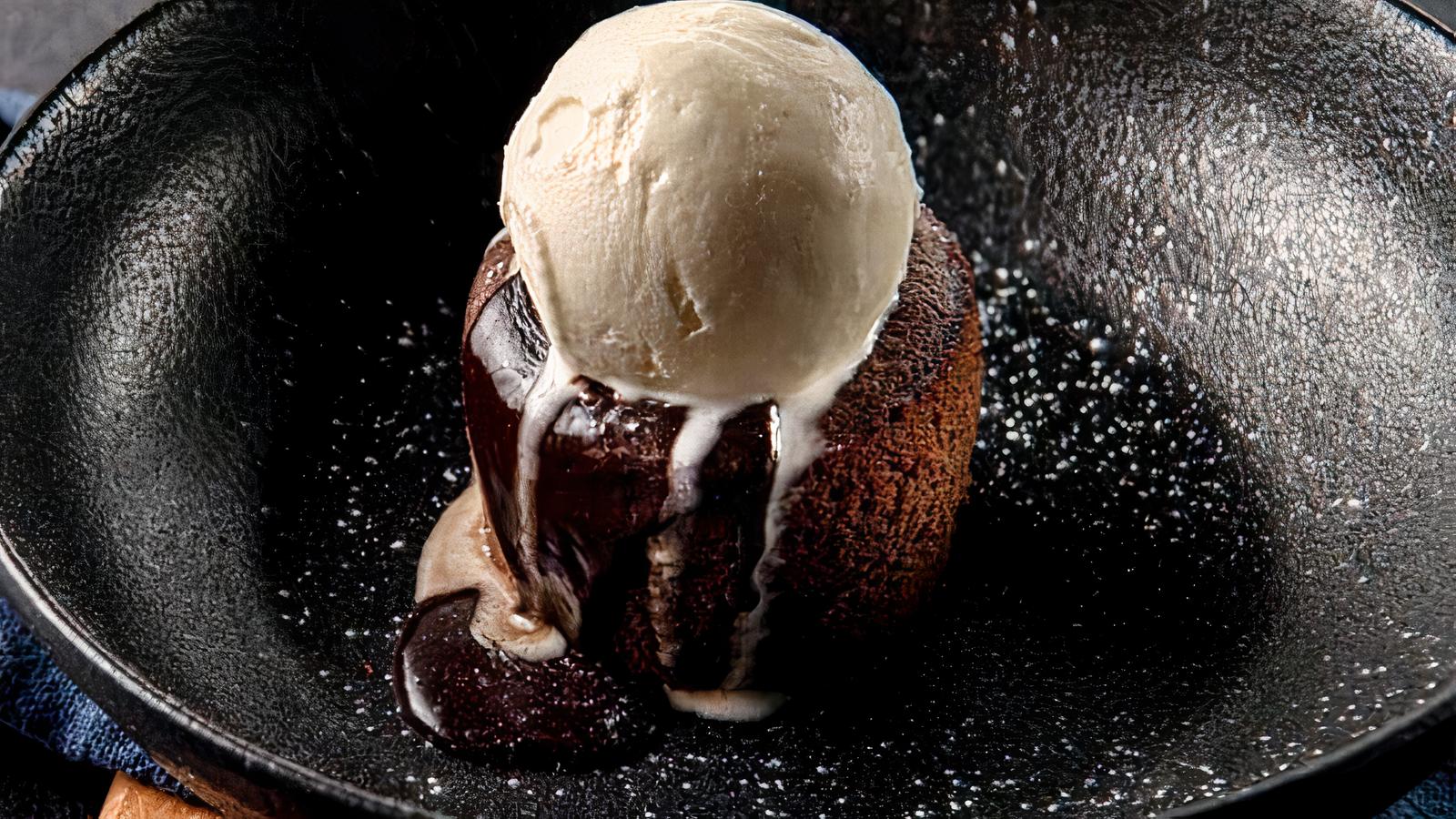 Minnesota Chocolate Lava Cake (V)