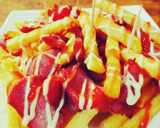 Salchipapas
