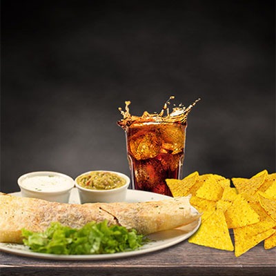 Combo 01 - Burrito de Filé + Totopos P + Coca Cola