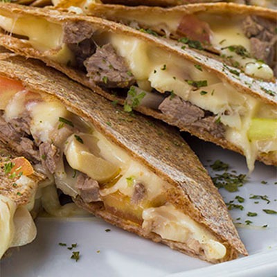 Quesadilla de Filé (4 Pedaços)