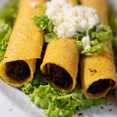 Taco de Tinga de Carne (03 Unidades)