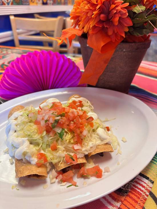 Carnitas Flautas