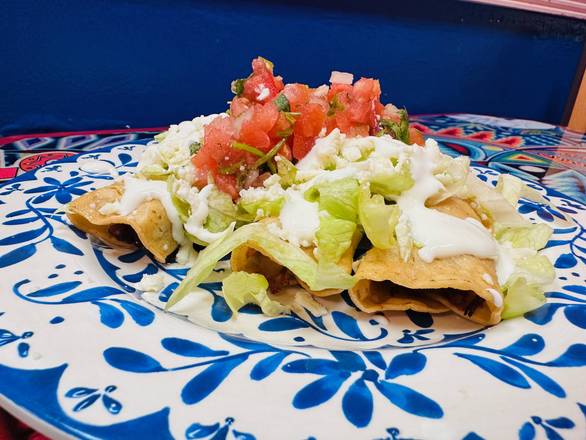 Papa con Chorizo Flautas