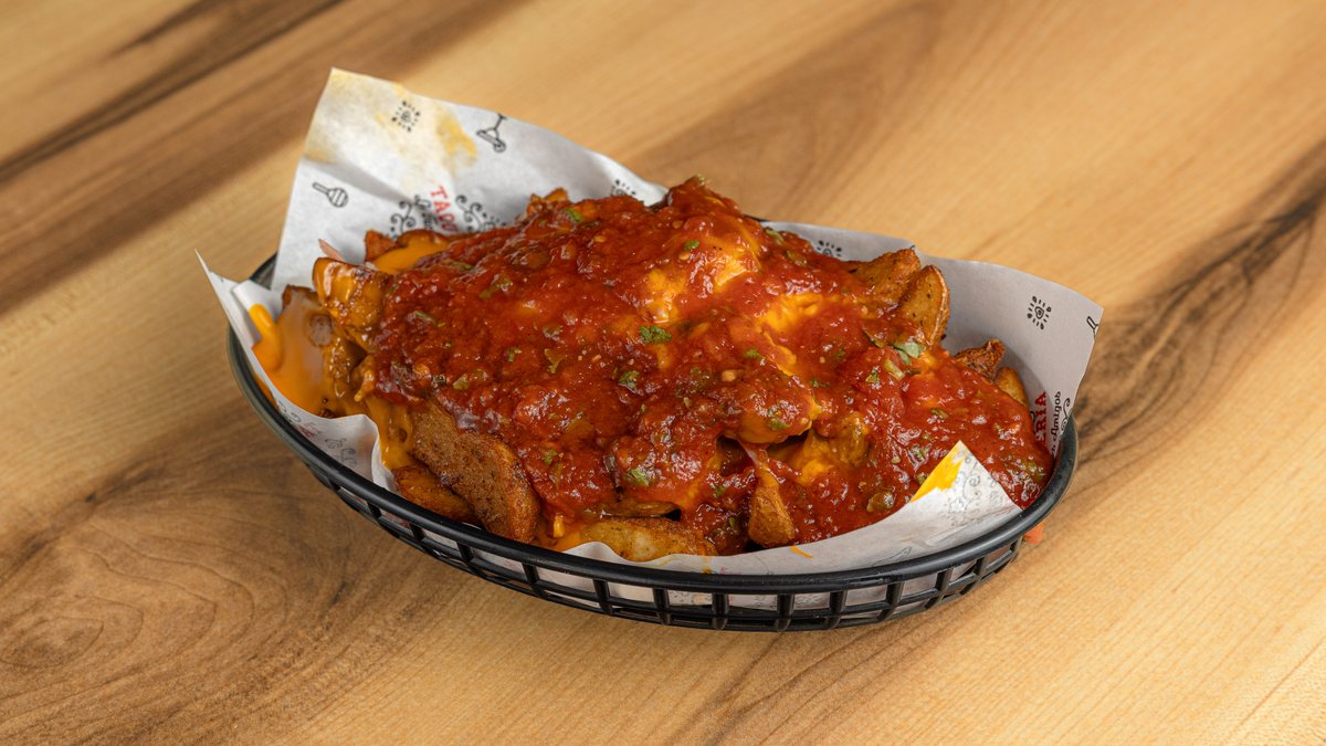 Πατάτες Σάλτσα Τσένταρ και Salsa