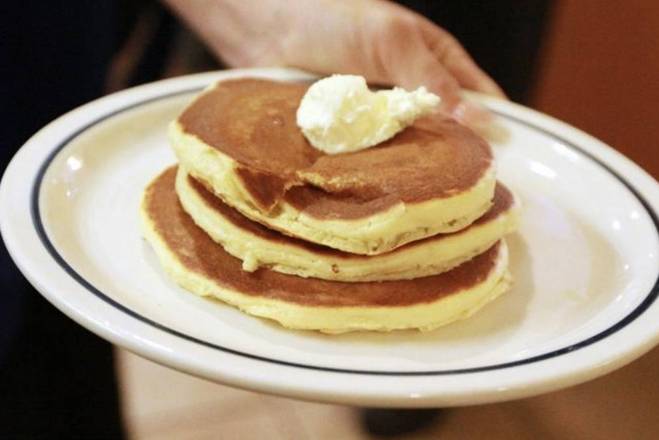 Short Stock Pancake (3 pcs) with Bacon (2 pcs)