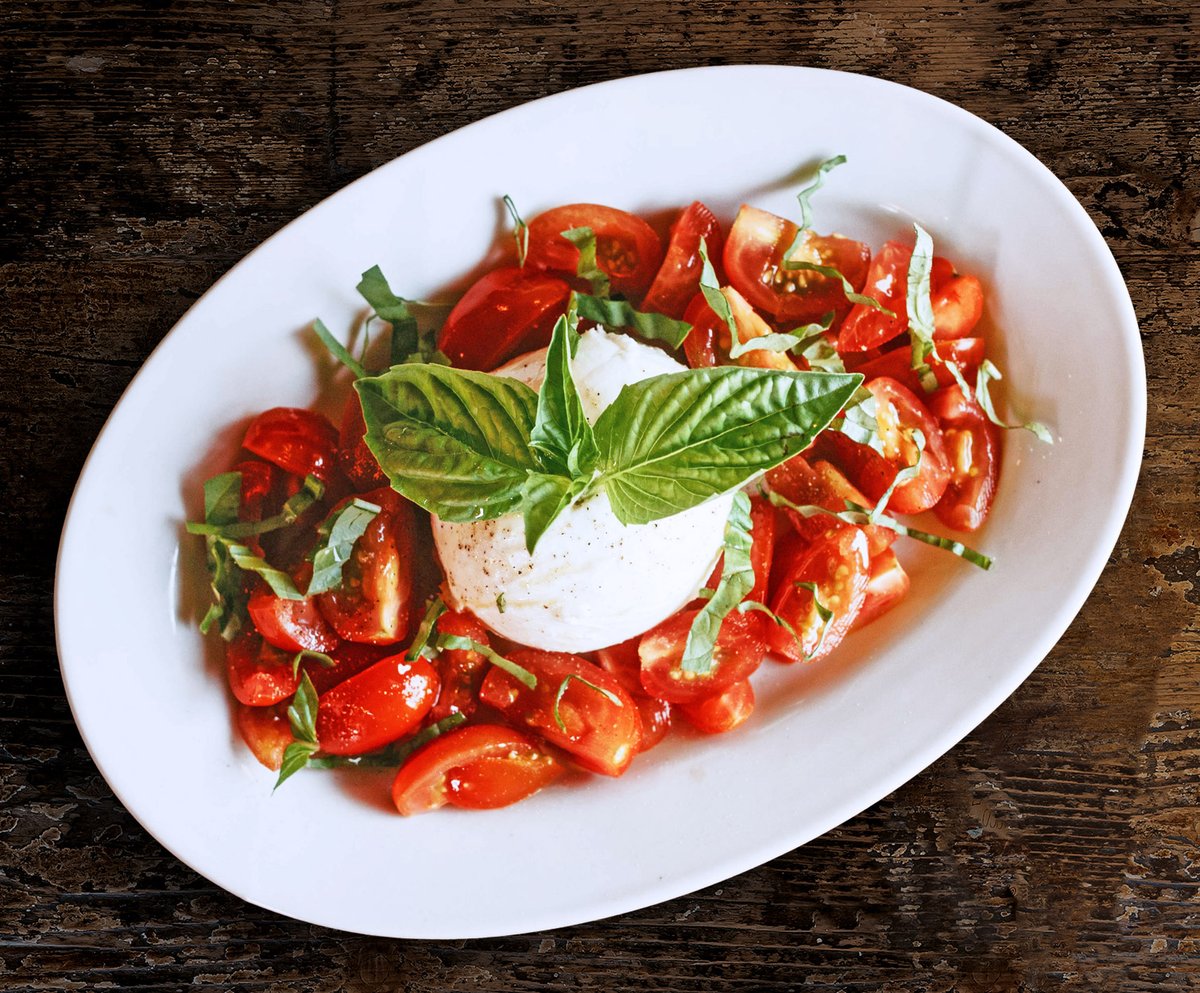 Insalata Caprese Burrata