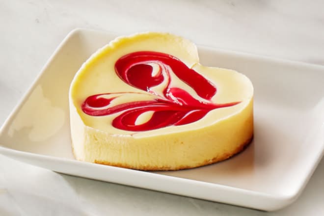 Heart-Shaped Cheesecake (Desserts)